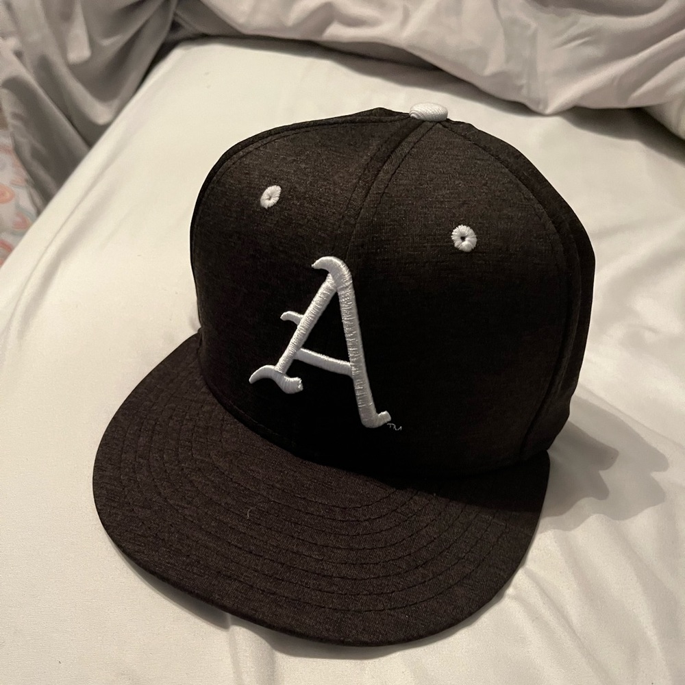 New Era 5950 Black/Gray Fitted Hat. 7 3/8
